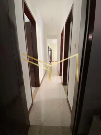 Imagem Casa ideal, para uma familia com dois filhos, ou mais, que gosta de espaço e conforto. Localizada próximo a comércios.