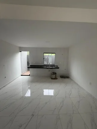 Imagem Casa Duplex para Venda em Rio de Janeiro, Campo Grande, 2 dormitórios, 2 suítes, 2 banheiros, 1 vaga