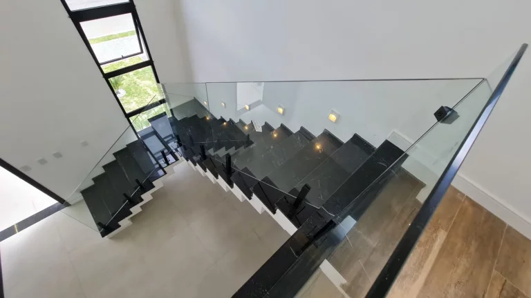 Imagem Casa com 3 dormitórios à venda, 260 m² por R$ 1.500.000,00 - Recanto dos Eucaliptos - São José dos Campos/SP