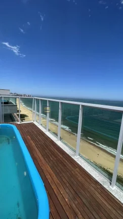 UM REFÚGIO PRIVILEGIADO FRENTE MAR