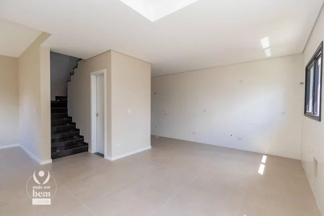 Imagem Excelente sobrado com 3 quartos (1 suíte) à venda por R$ 680.000 - Bairro Alto - Curitiba/PR