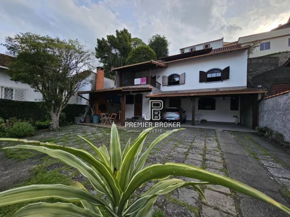 Imagem Casa à venda, 238 m² por R$ 1.200.000,00 - Tijuca - Teresópolis/RJ