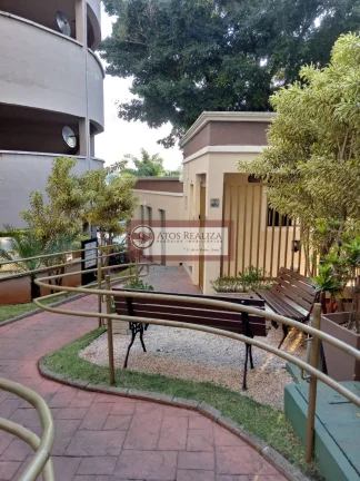 Imagem Vendo SUPER Oportunidade no Jardim Lalo. Apartamento de 2 Dormitórios com Armários, Cozinha com planejados, 1 vaga de garagem. Valor R$ 320.000 valor de oportunidade.