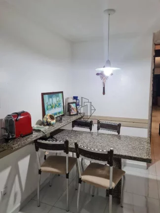 Imagem Apartamento com varanda / sacada em excelente localização a 80m do mar da praia de Intermares - AP2036.