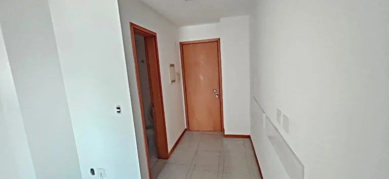 Imagem Sala Comercial para Venda em Rio de Janeiro, Campo Grande, 1 banheiro, 1 vaga