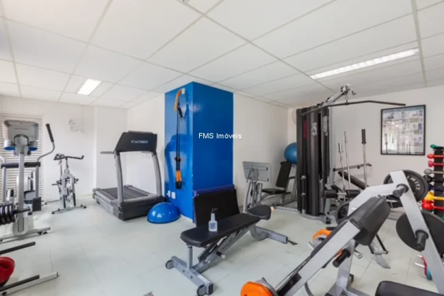 Imagem Imperdível apartamento à venda em Moema, São Paulo-SP: 3 quartos, 3 suítes, 2 salas, 4 vagas de garagem e 225m² de área!
