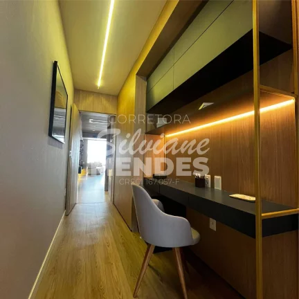Imagem Apartamento 220 m² 4 suítes e pé direito duplo no living no bairro Campolim