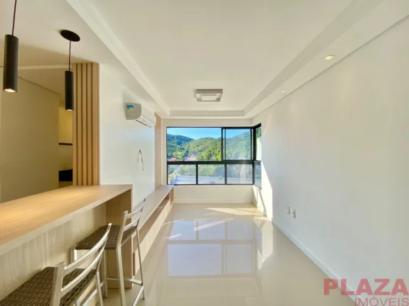 Imagem Apartamento no Centro | 2 Dormitórios (1 Suíte) | 2 Salões de Festas | Semi Mobiliado | Balneário Camboriú – SC