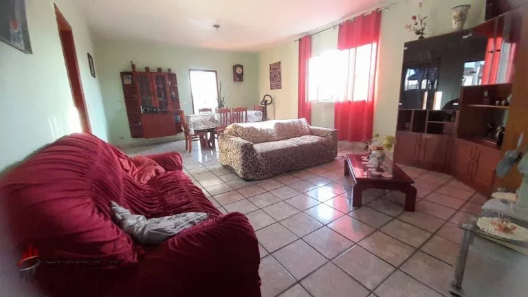 Imagem Sobrado com 5 dormitórios à venda, 346 m² por R$ 950.000,00 - Mirim - Praia Grande/SP