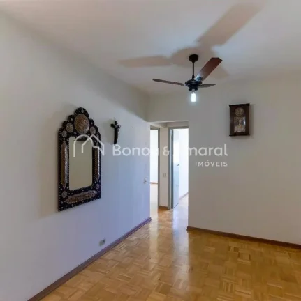 Imagem Apartamento acolhedor à venda, com sala para 3 ambientes, 3 quartos e 1 banheiro, além de cozinha ...