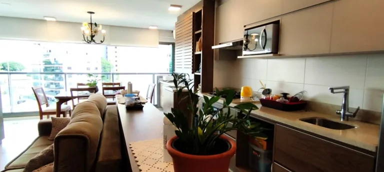 Imagem Apartamento 69M², 2Q, 1 Suíte, 2 Banheiros, Cozinha e Sala Integradas, Varanda, Face Norte, Academia, Piscina, Churrasqueira, Salão de Festas e Jogos.