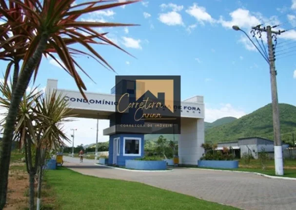 Terreno plano de 300 m² em condomínio fechado! Localizado na Praia de Fora a 600 metros da Praia! ...