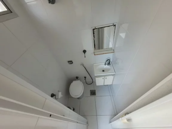 Imagem PITANGUEIRAS – UMA QUADRA DA PRAIA, MARAVILHOSO APARTAMENTO TOTALMENTE REFORMADO, GARAGEM NO PRÉDIO, LOCALIZAÇÃO PRIVILEGIADA.
