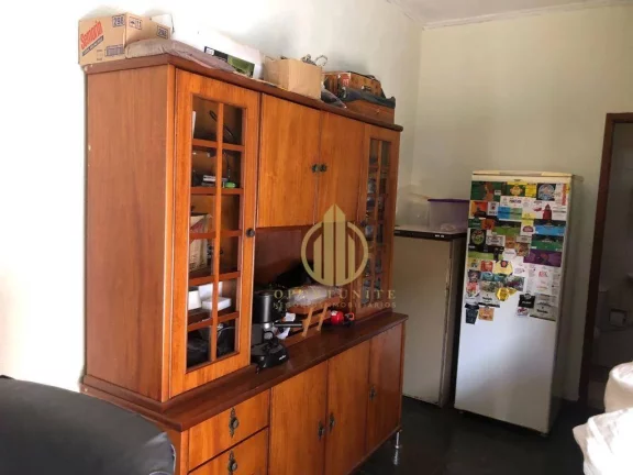 Imagem Casa três dormitórios com edícula