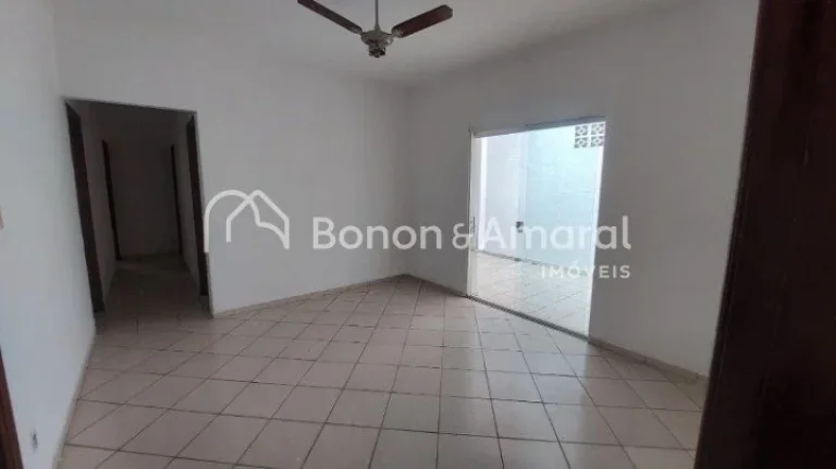 Imagem Casa Térrea a venda no Bairro Jardim Flamboyant 
Dormitórios: 3 quartos, sendo 1 suíte
Ambientes:...