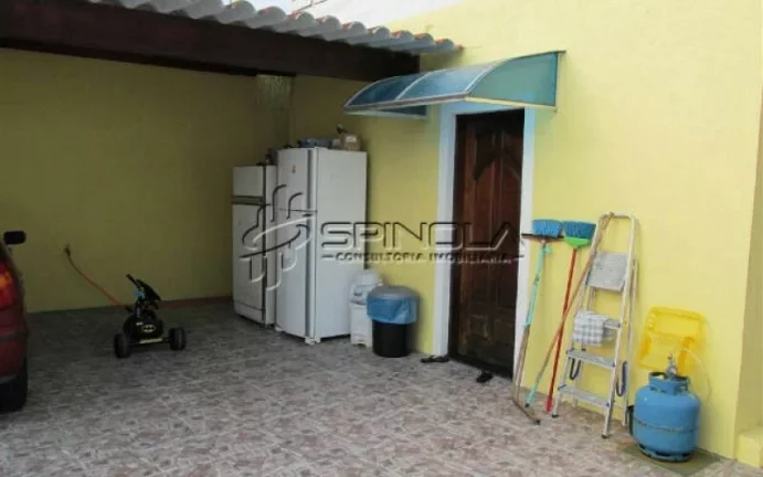 Imagem Casa com 3 dormitórios à venda, 190 m² por R$ 850.000 - Vila Tupi - Praia Grande/SP