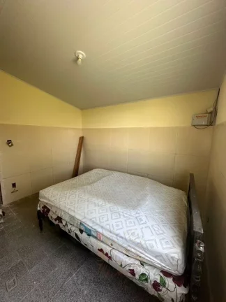 Imagem Casa térrea à venda no Robalo. Loteamento Recanto das Chácaras em Aracaju-SE! 3 quartos, 1 suite, 1 sala, 2 banheiros, 20 vagas de garagem, 130,00 m² de área.