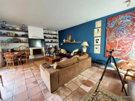 Imagem Linda casa estilo Granja Viana - Térrea e muito verde