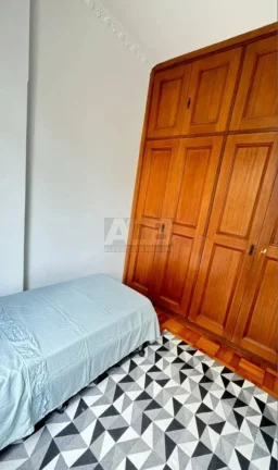 Imagem Apartamento à venda em Laranjeiras, 74m2, 2Qtos, de frente, Gal Glicério.