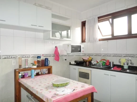 Imagem Casa à venda com 4 quartos, sendo 2 suítes, em Morumbi, São Paulo - SP