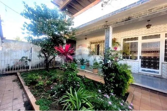 Imagem Casa á venda com 3 quartos com 708m² em Campinho - Rio de Janeiro