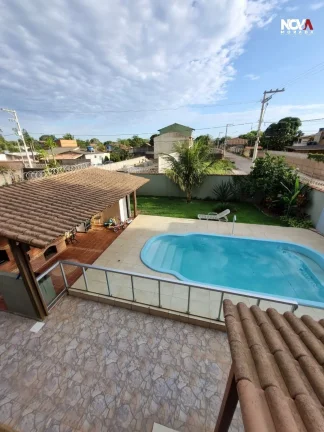Imagem Venha se encantar com esta charmosa casa à venda em Vila Velha! Com estilo fantástico e localizaç...