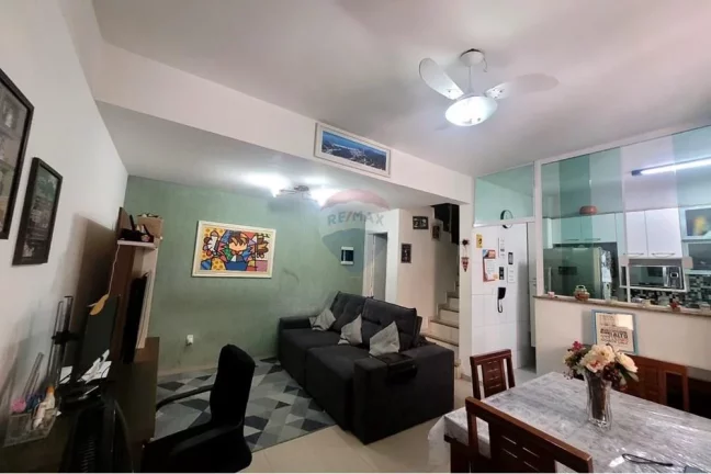 Imagem Casa á venda com 2 quartos com 93m² em Bento Ribeiro - Rio de Janeiro