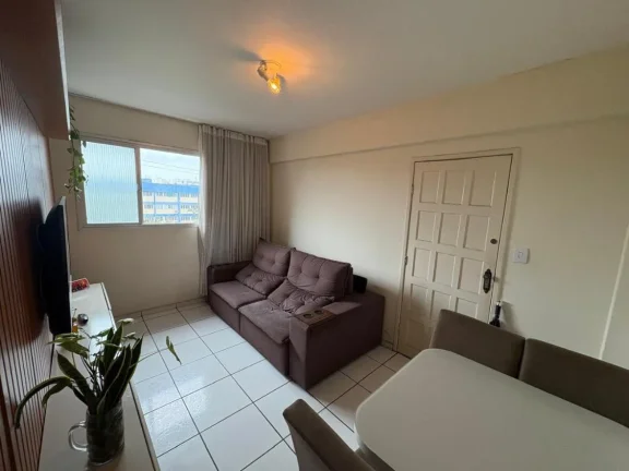 Imagem Excelente apartamento de 2 quartos com dependência aconchegante e bem localizado para chamar de seu? Então não perca essa oportunidade!