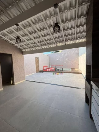Imagem Casa com 4 dormitórios à venda, 220 m² por R$ 795.000,00 - Nova São Pedro - São Pedro da Aldeia/RJ