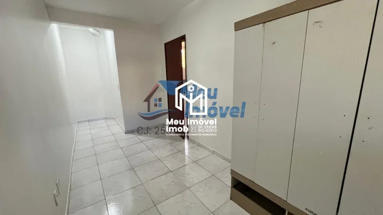 Imagem QN 406 Conj 16 Samambaia Sobrado 4 Quartos 1 Suíte 3 Vagas 105m² Varanda Lavabo
