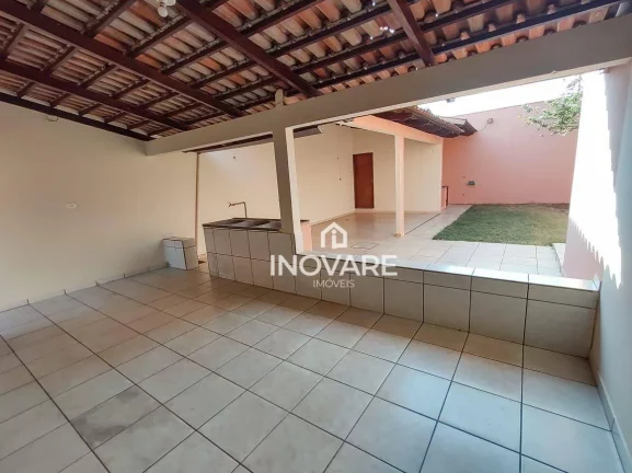 Imagem Casa com 3 dormitórios à venda, 230 m² por R$ 550.000,00 - Residencial Jardim Primavera - Itumbiara/GO