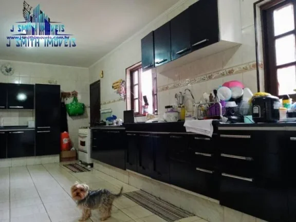 Imagem CASA TÉRREA EM CONDOMÍNIO NA REGIÃO DA GRANJA VIANA, KM 24.
5 DORMS (1 suíte), AC. 300m2, TERREN...