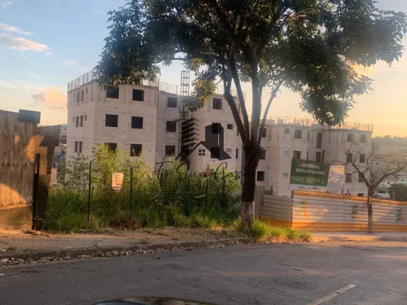 Imagem Lote a venda Bairro Cabral - Contagem/MG