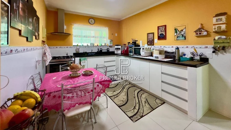 Imagem Casa à venda, 178 m² por R$ 760.000,00 - Vargem Grande - Teresópolis/RJ