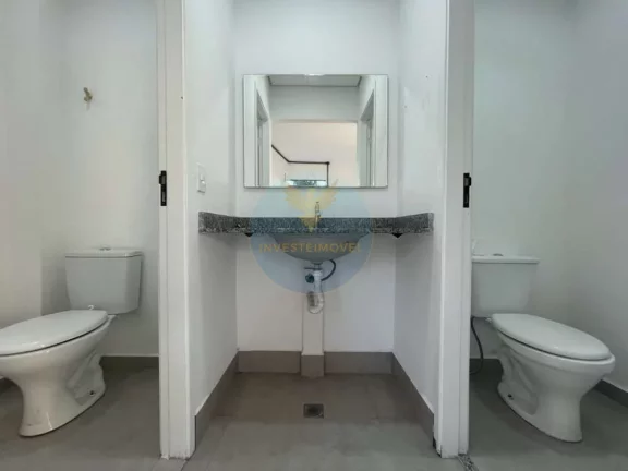 Imagem Loja a Venda no bairro Granja Viana - Carapicuíba, SP