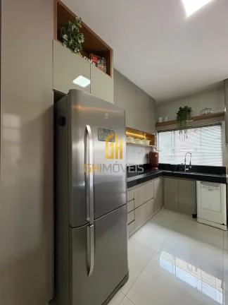 Imagem Casa com 3 quartos no Cidade Satélite São Luíz, em terreno com 199m² com 121m² de área constru...