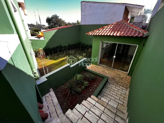 Imagem Casa ampla no Pacaembu 400 m2 de terreno 300 m2 de construção 3 dormitórios 1 suíte lavabo sala ...
