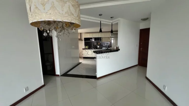 Imagem Apartamento de luxo à venda na Glória, Macaé-RJ: 3 quartos, 1 suíte, 2 salas, 1 vaga de garagem e 173,75m² de área.