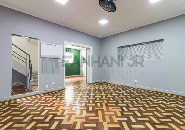 Imagem Casa Comercial para Locação em Jardim Paulista, São Paulo-SP: 8 Salas, 10 Vagas de Garagem, 450m² de Área!