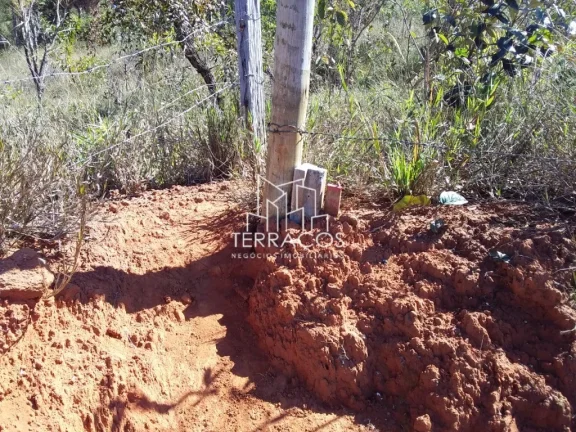 Imagem TERRENO PLANO PARA CONSTRUIR EM JARINU PROXÍMO À ESTRADA MUNICIPAL ATILIO SQUIZATO