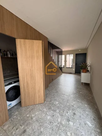 Imagem Casa 3 pavimentos, 3 dormitórios (1 suíte),2 vagas, Jd das Indústrias, SJC