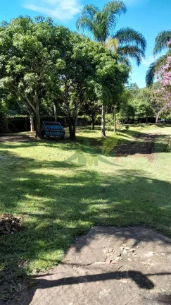 Imagem Chácara à venda localizada no Loteamento Vale Encantado em Atibaia