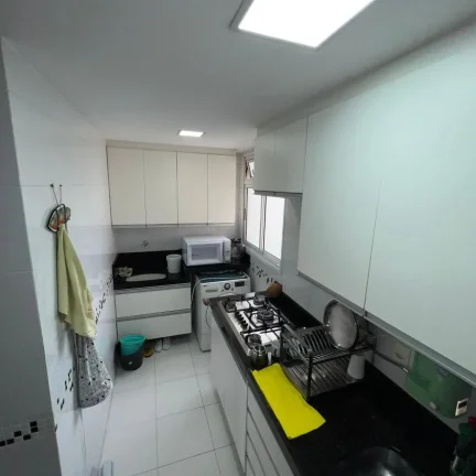 Imagem Excelente apartamento de 2 quartos com lazer completo - Sol da manhã e andar alto na praia de Itaparica.
