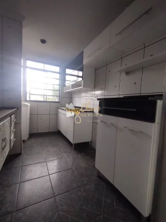 Imagem Apartamento Amplo à venda em Guaianazes com 2 Dormitórios