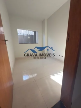 Imagem Casa Geminada para Venda em Sarandi, Nações, 3 dormitórios, 1 banheiro, 2 vagas