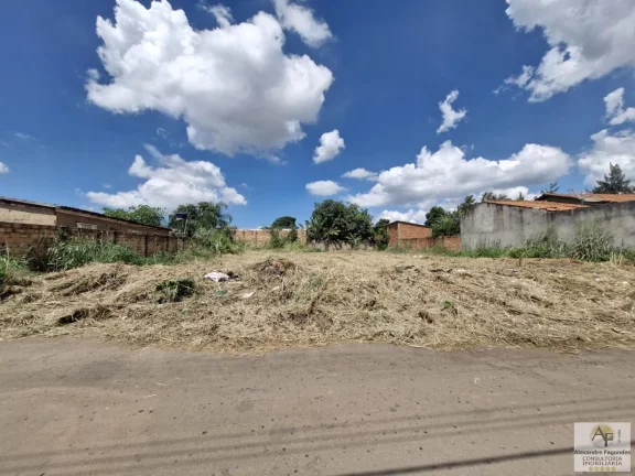 Imagem Lote para Venda em Aparecida de Goiânia, Industrial Santo Antônio