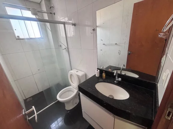 Imagem Excelente apartamento, 3 quartos sendo um com suite, sala ampla pra dois ambientes em porcelanato, c...