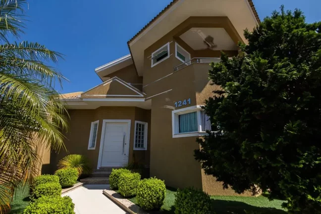 Imagem CASA com 3 dormitórios à venda com 436.8m² por R$ 1.590.000,00 no bairro Jardim Carvalho - PONTA GROSSA / PR