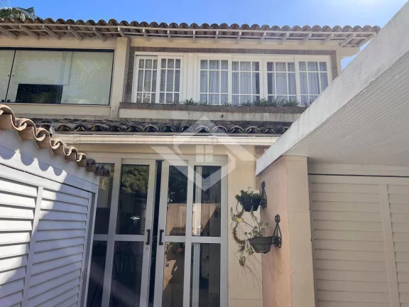 Imagem Casa Duplex 3 Suítes, 177m², Condomínio Vivendas do Sol – Recreio