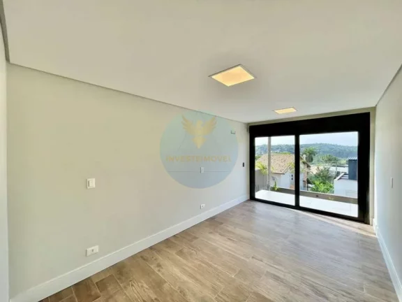 Imagem Casa em Condomínio a Venda no bairro Granja Viana - Cotia, SP